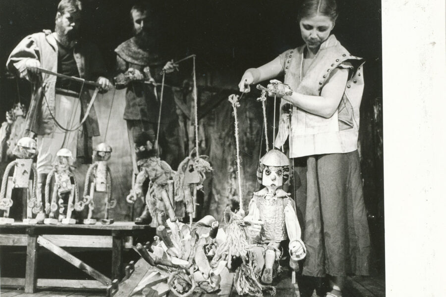 Aufführung des Stücks der Puppenbühne Gera „Die Prinzessin mit dem Echo“ (1981)