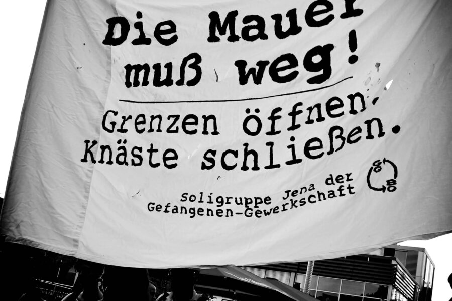 Die Mauer muss weg Bild